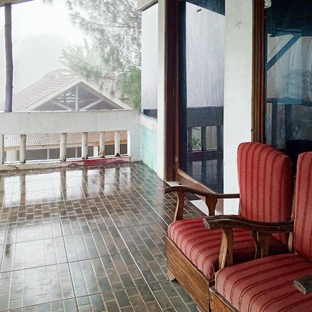Villa Kampus Near Taman Safari Cisarua Puncak Redpartner بوكور المظهر الخارجي الصورة