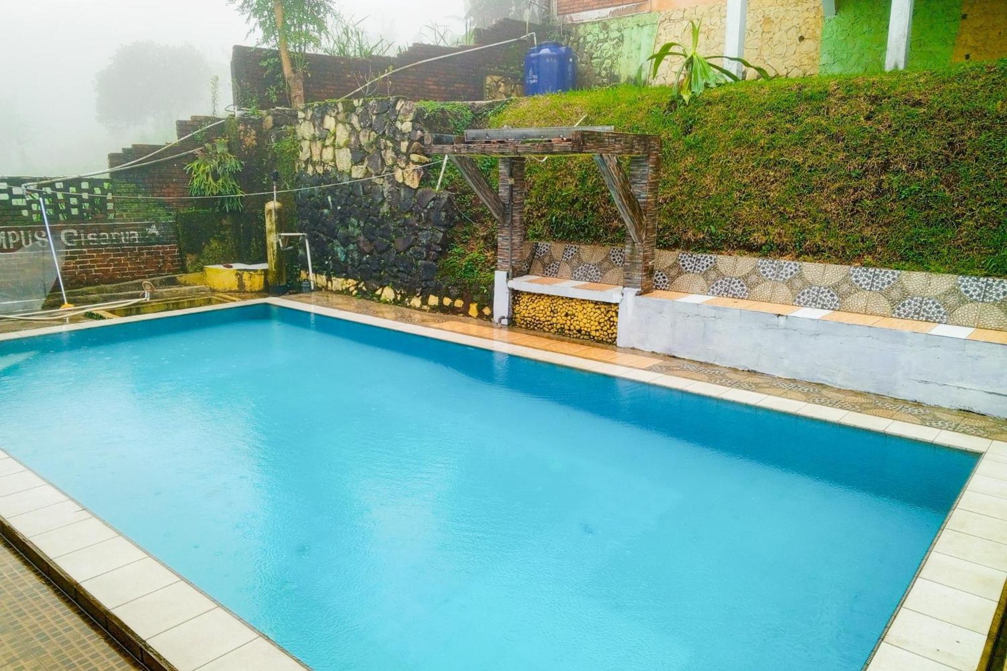 Villa Kampus Near Taman Safari Cisarua Puncak Redpartner بوكور المظهر الخارجي الصورة