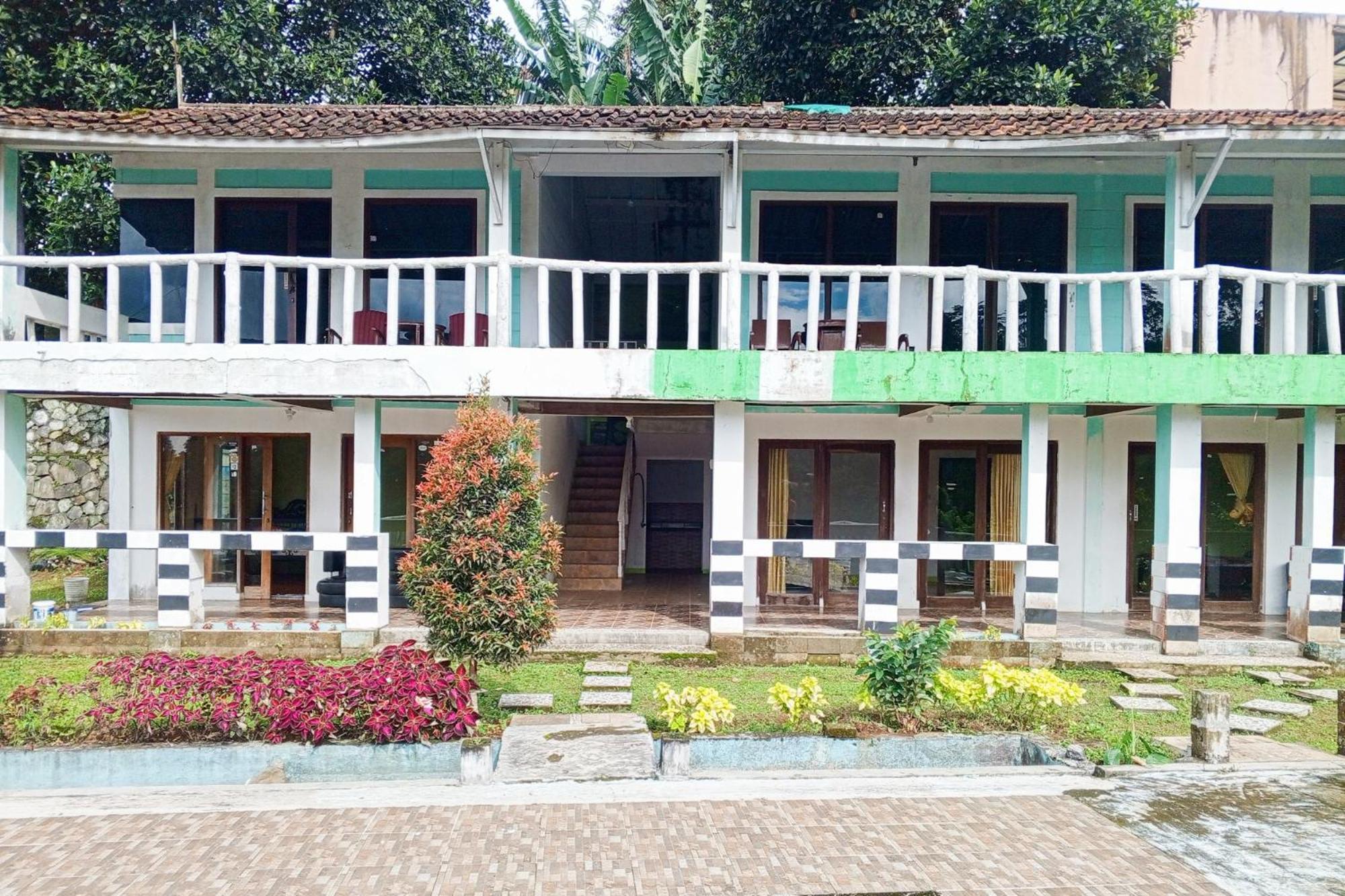 Villa Kampus Near Taman Safari Cisarua Puncak Redpartner بوكور المظهر الخارجي الصورة