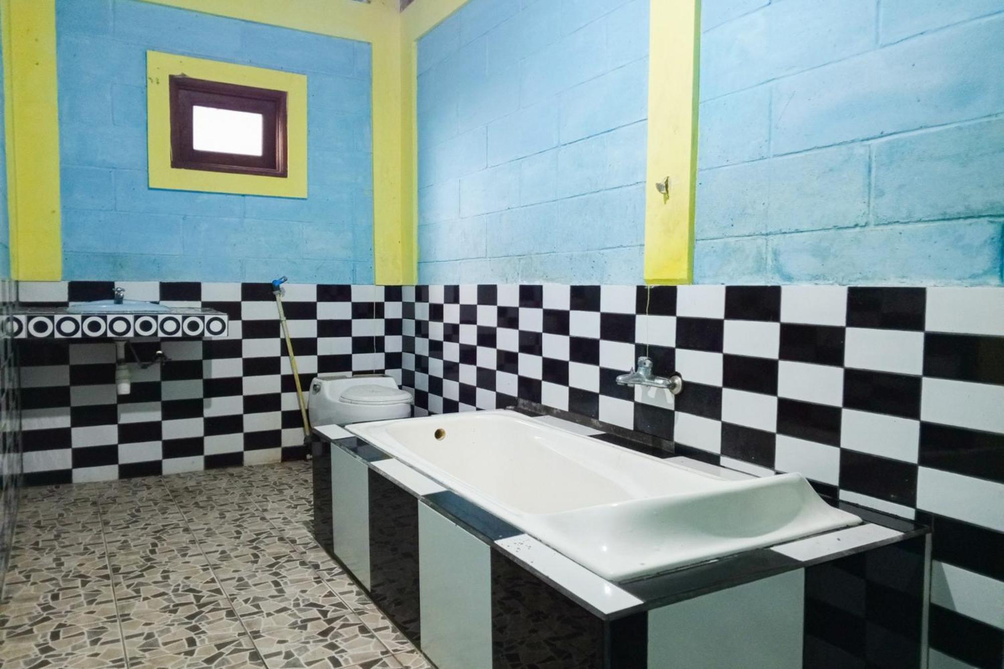 Villa Kampus Near Taman Safari Cisarua Puncak Redpartner بوكور المظهر الخارجي الصورة