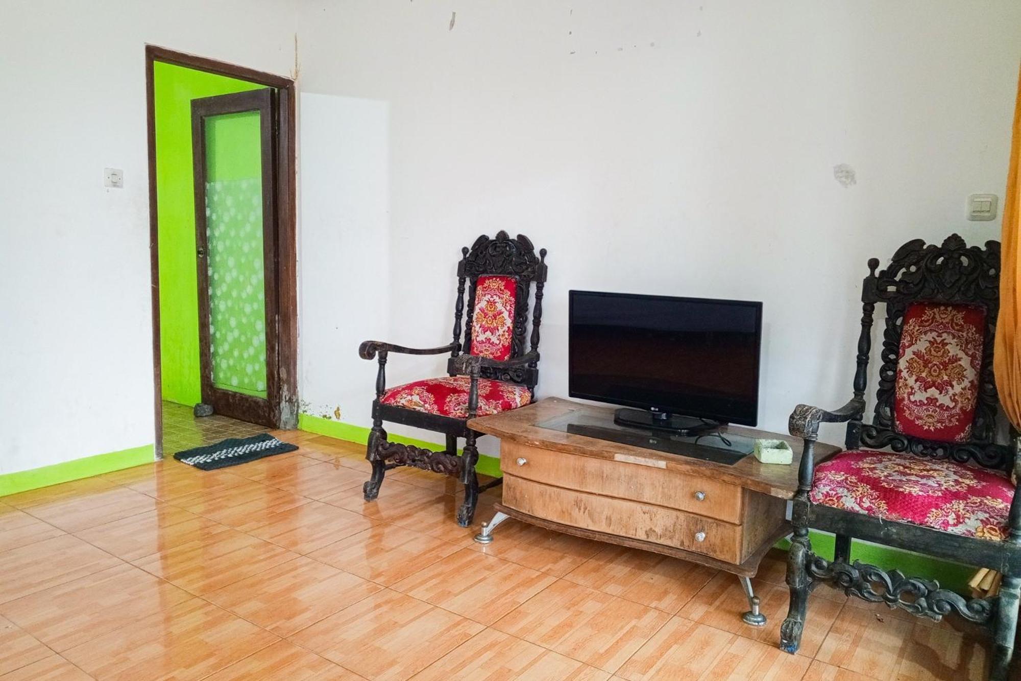Villa Kampus Near Taman Safari Cisarua Puncak Redpartner بوكور المظهر الخارجي الصورة